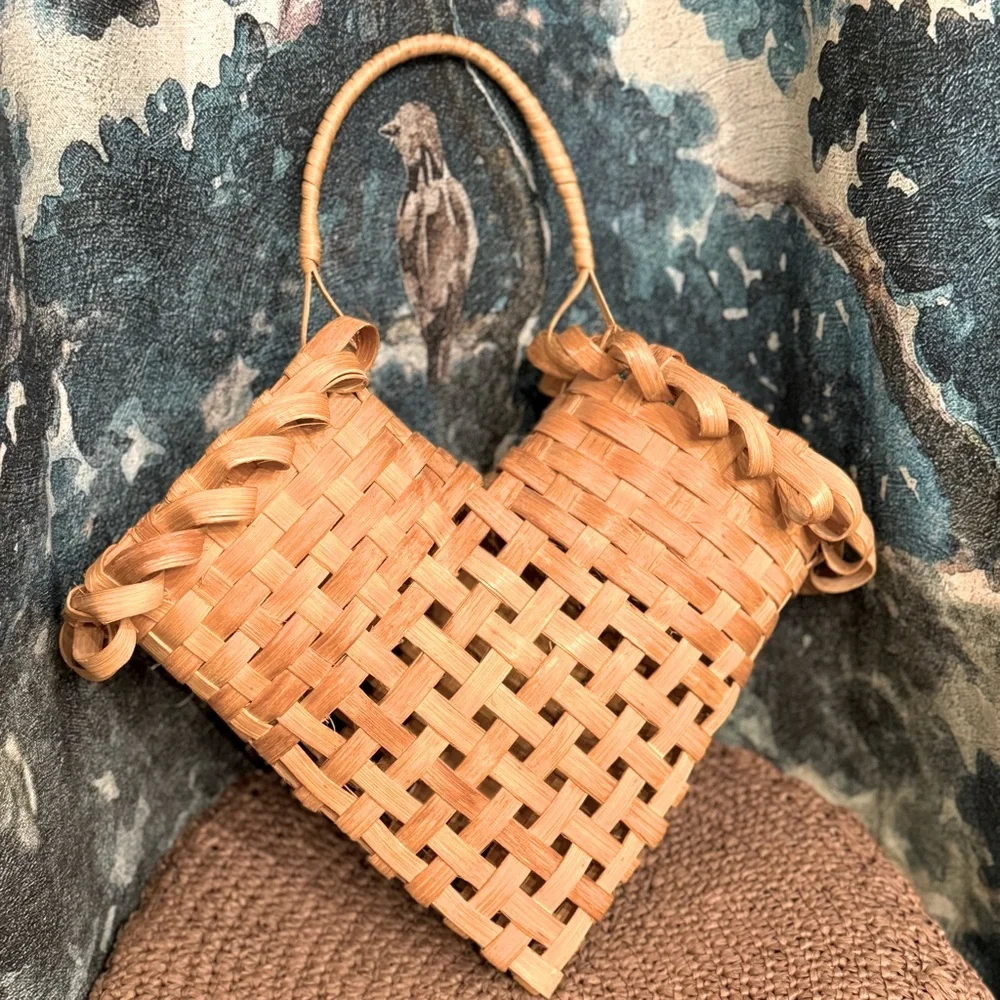 Vintage Rare Wall Hanging Heart Shaped Double Opening Basket 14”x12”
